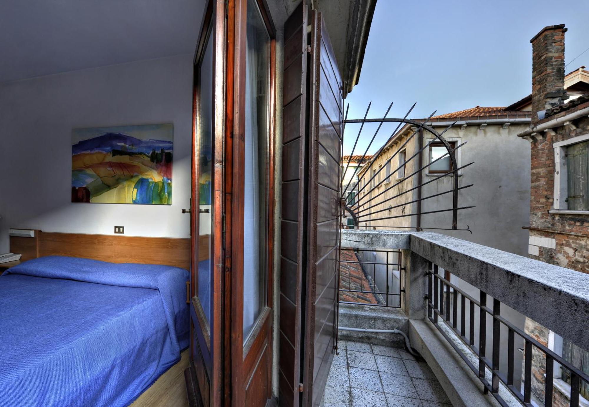 Hotel Caprera Venice Luaran gambar